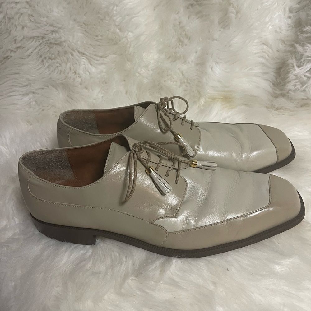 Marco Vicci leather beige and taupe men’s shoes lace with tassel accent SZ13M